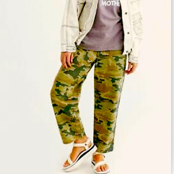 Free People Remy Green Camo High-Waisted Wide Leg Jeans Size 24 NWT - Picture 6 of 16